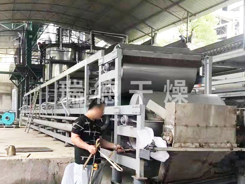 硬脂酸钢带结片机